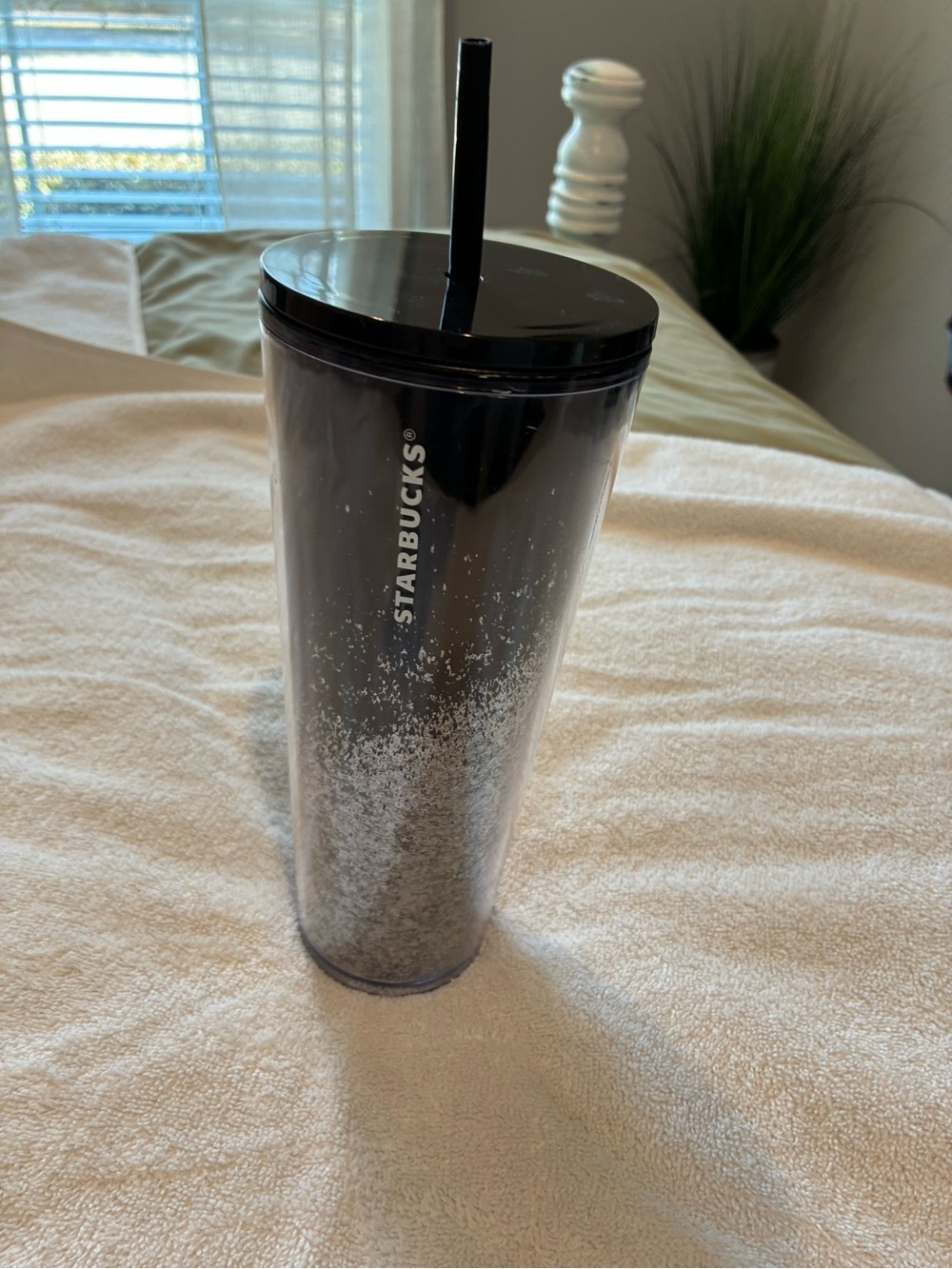 Starbucks Black and Silver Glitter Ombre Tumbler with Straw